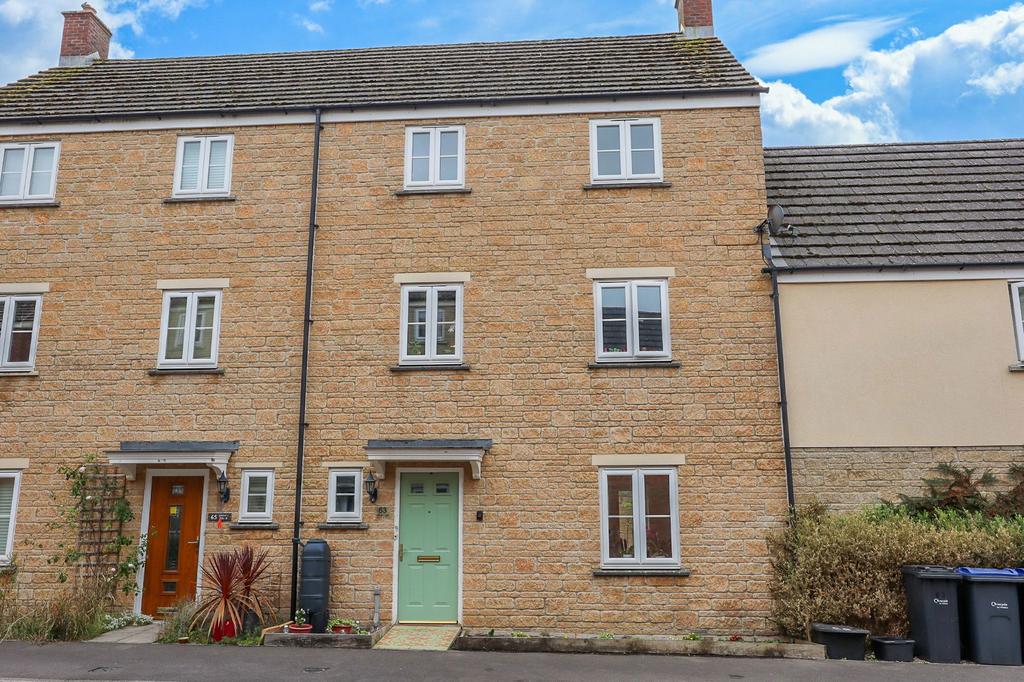 Road, Calne SN11 4 bed terraced house for sale £315,000