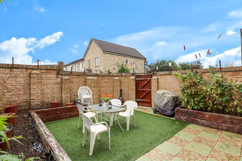 4 bedroom terraced house for sale, Linnet Road, Calne SN11