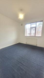 2 bedroom flat to rent, Danes Gate, Harrow HA1