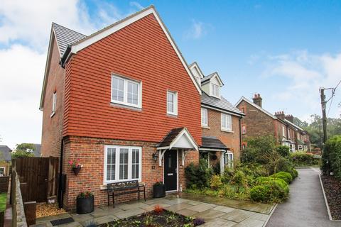 4 bedroom semi-detached house for sale, Sopers, Turners Hill, West Sussex. RH10 4FN