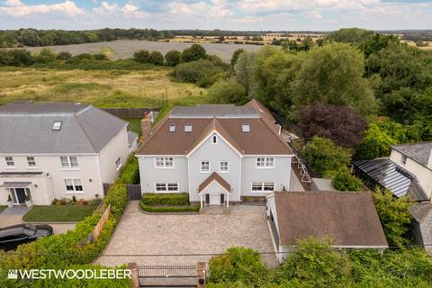 5 bedroom detached house for sale, Epping CM16