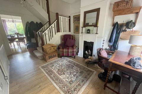 12 Esplanade, Hornsea, HU18 1NE