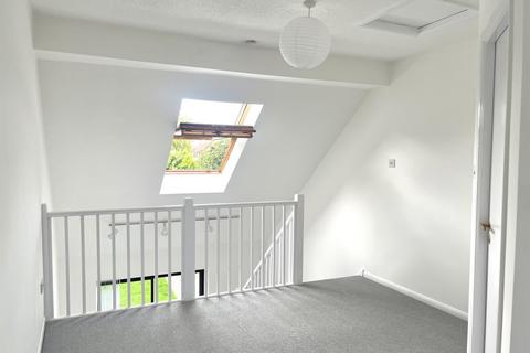 1 bedroom terraced house to rent, Herons Court, West Bridgford, Nottingham, Nottinghamshire, NG2