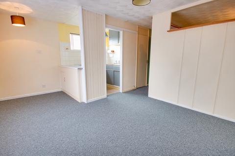 Studio for sale, SHOLING! NO CHAIN! BRIGHT STUDIO APARTMENT!