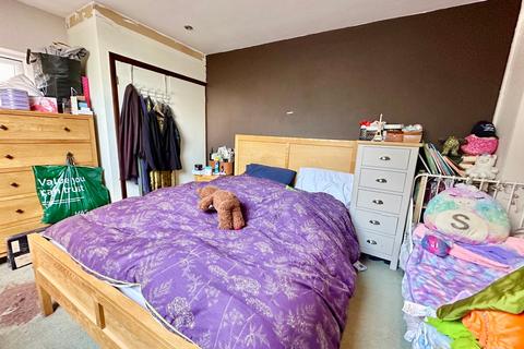 18 Cadman Square, Shenley Lodge, Milton Keynes, MK5 7DW