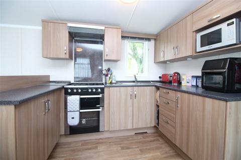 2 bedroom park home for sale, Shorefield, Near Milford On Sea, Hampshire, SO41