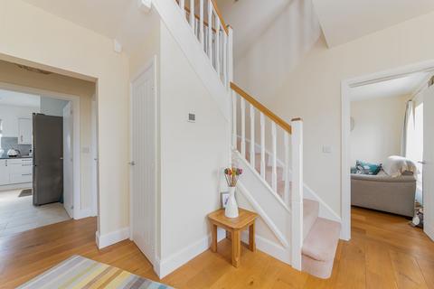 9 Chestnut Drive, Drayton, Abingdon, OX14 4FU