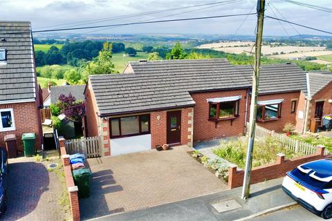 4 bedroom semi-detached house for sale, Wentworth Road, Blacker Hill, S74