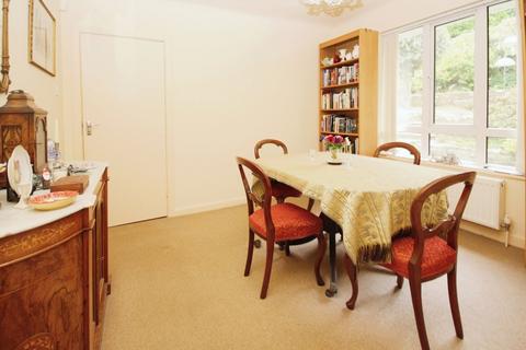 12 Ipswich Road, Bournemouth, BH4 9HZ