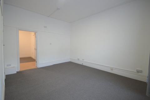 1 bedroom flat to rent, Harrow Road, Kensal Green, London, NW10