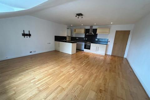 2 bedroom apartment to rent, Highfield Road, Rock Ferry, CH42