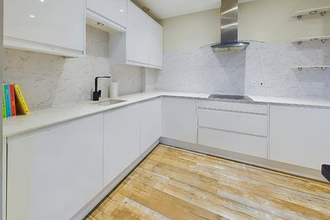 2 bedroom apartment for sale, Northpoint, Bromley BR1