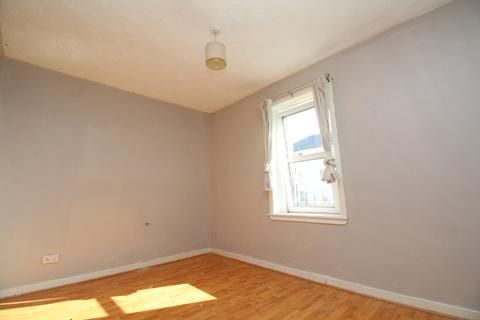 2 bedroom flat to rent, 38 Grant Street, Flat 0/1, Helensburgh G84 7QW