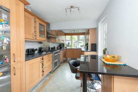 89 Birkbeck Road, Sidcup, DA14 4DJ