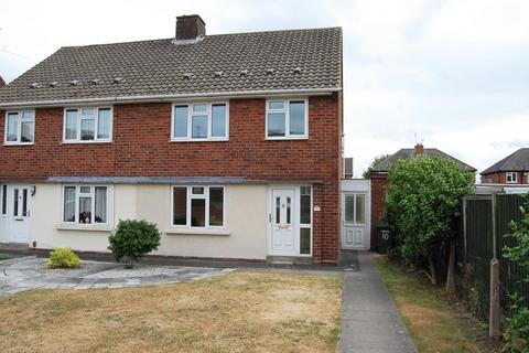 3 bedroom semi-detached house to rent, Hessian Close, Bilston