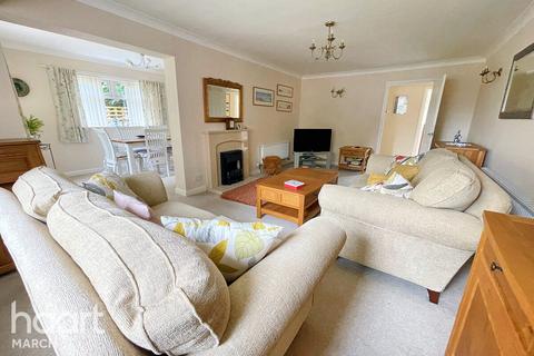 3 bedroom detached bungalow for sale, St Peters Drive, Wimblington