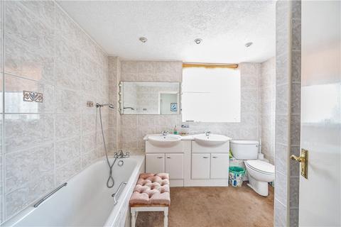 26 Oak Lodge Close, Stanmore, HA7 4QB