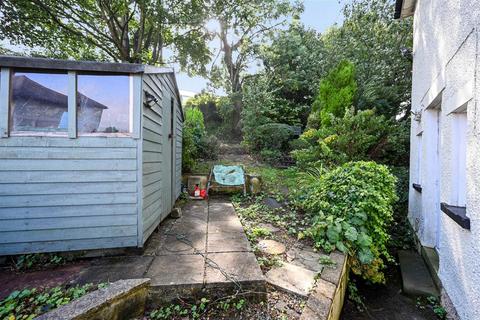 29 Canada Terrace, Rawdon, Leeds, LS19 6LS