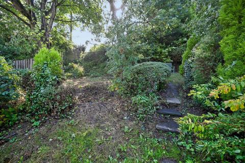 29 Canada Terrace, Rawdon, Leeds, LS19 6LS