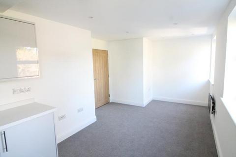 1 bedroom flat for sale, Buckingham House, Billingshurst RH14