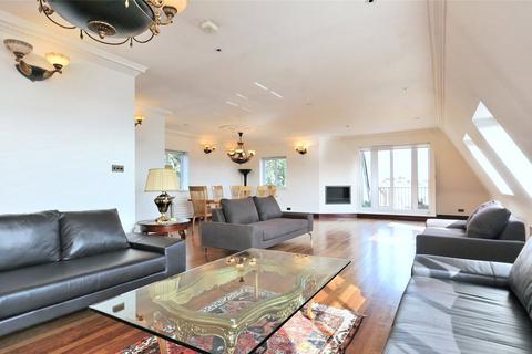 4 bedroom penthouse to rent, Fitzjohns Avenue, London, NW3