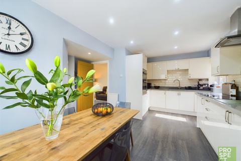 94 Brunel Road, Maidenhead, SL6 2RT