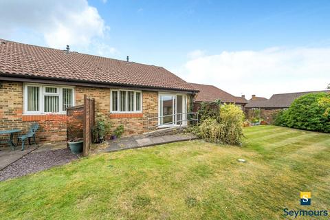 2 bedroom bungalow for sale, Darfield Road, Guildford GU4