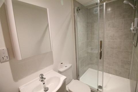 1 bedroom flat for sale, Buckingham House, Billingshurst RH14