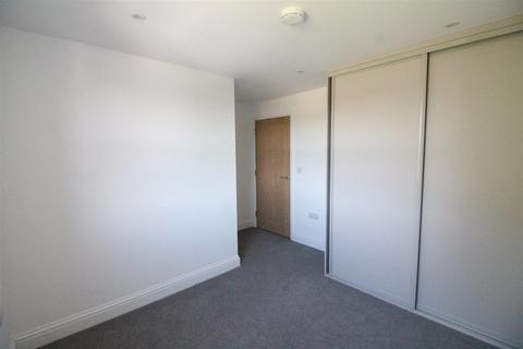 1 bedroom flat for sale, Buckingham House, Billingshurst RH14