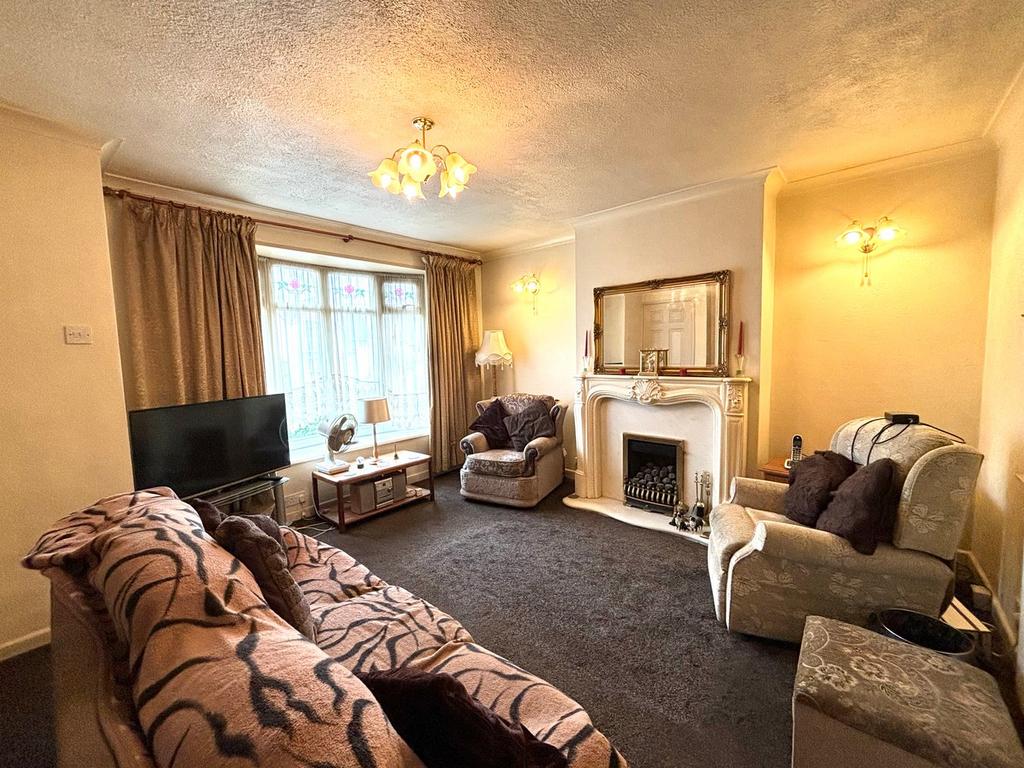 West Bromwich Road, Walsall, WS5 3 bed semidetached house for sale £