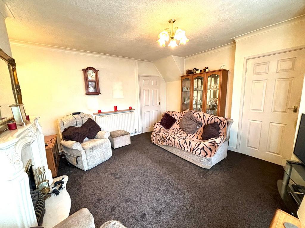 West Bromwich Road, Walsall, WS5 3 bed semidetached house for sale £