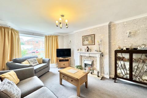 3 bedroom semi-detached house for sale, Rutland Drive, Kippax