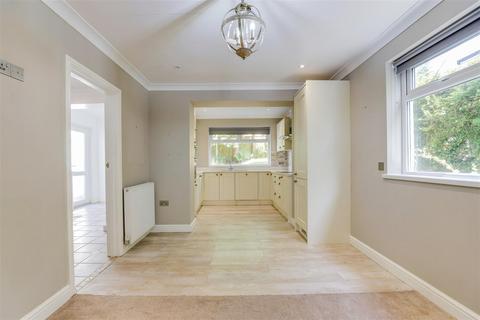 4 bedroom detached house for sale, 109 Pantmawr Road, Rhiwbina, Cardiff, CF14 7TE