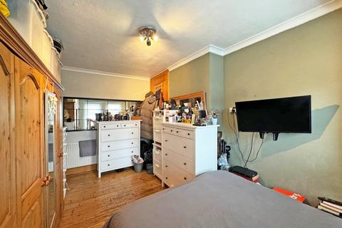 78 Cobham Road, Ilford, IG3 9JN