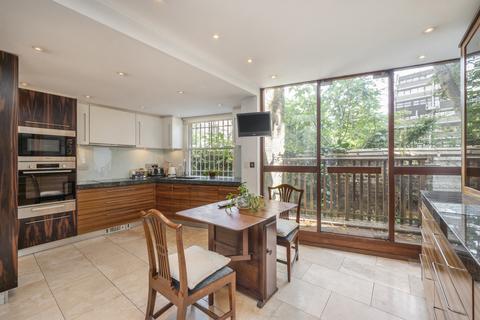 7 bedroom end of terrace house for sale, Albion Street, Hyde Park, London