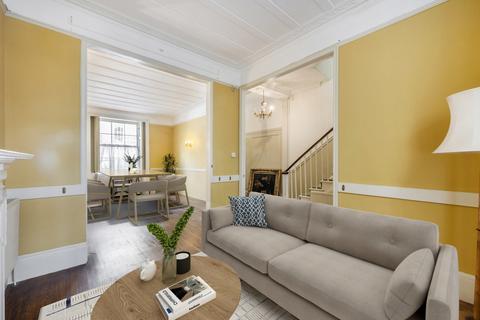 7 bedroom end of terrace house for sale, Albion Street, Hyde Park, London