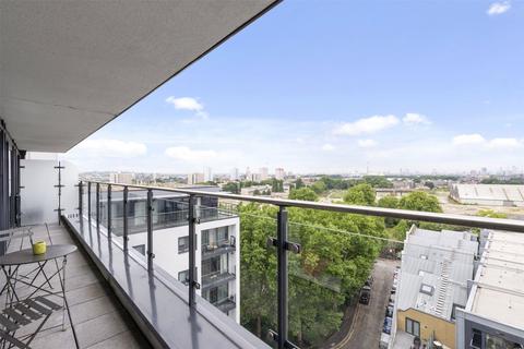 2 bedroom apartment to rent, Wharf Street London SE8