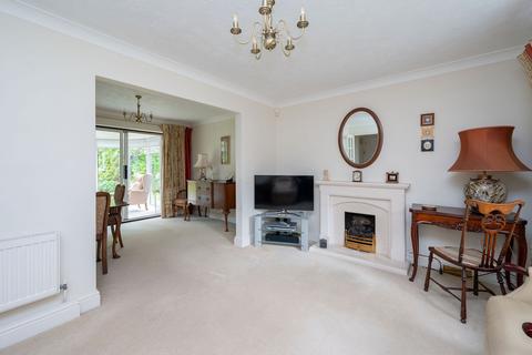 3 bedroom detached house for sale, Chesworth Lane, Horsham, RH12