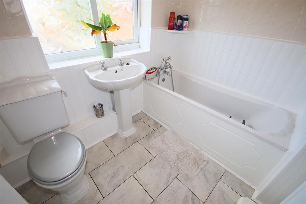 En-suite Bathroom