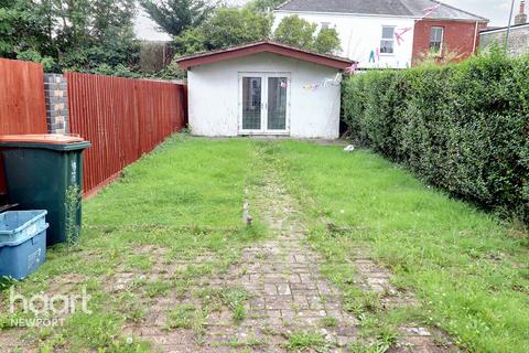 3 bedroom semi-detached house for sale, Thompson Avenue, Newport