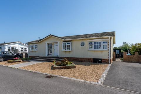 3 bedroom mobile home for sale, Laurel Drive, Nyetimber