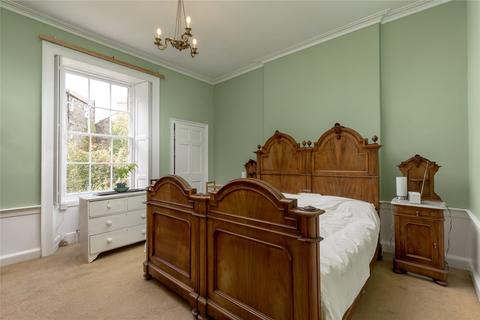 8 St. Bernards Row, Edinburgh, EH4 1HW