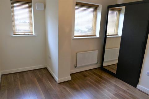 2 bedroom apartment to rent, Sovereign Place, Hatfield, AL9