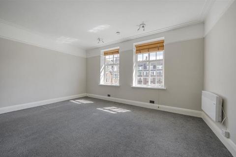 2 bedroom apartment to rent, Richmond Hill Court, Richmond