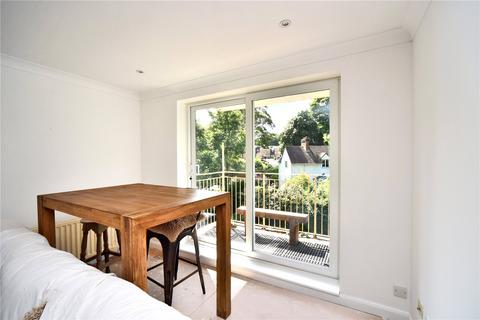 2 bedroom apartment for sale, Dunnymans Road, Banstead, Surrey, SM7