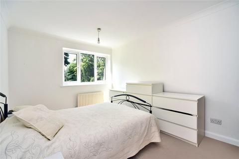 Flat 8, Asquith House Dunnymans Road, Banstead, SM7 2AN