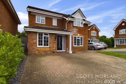 4 bedroom detached house for sale, The Crofts, Basingstoke RG22