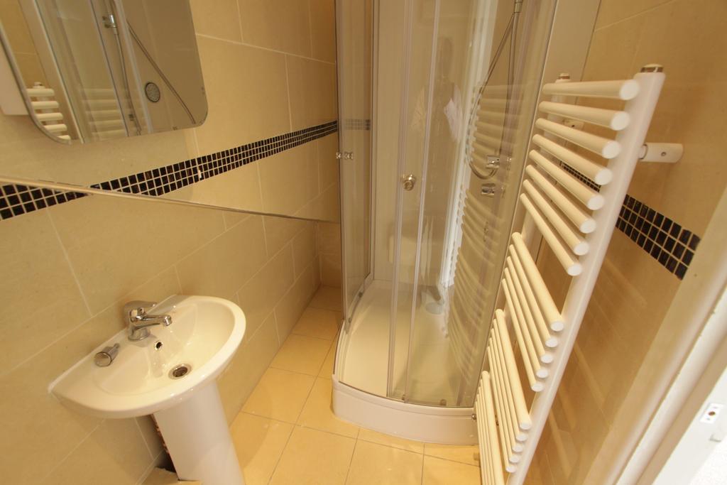 Ensuite shower room