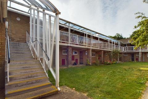 1 bedroom retirement property for sale, Acacia Court, Chaston Road, Great Shelford, Cambridge