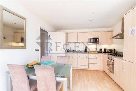 2 bedroom apartment to rent, Westgate Apartments, Royal Victoria Dock, E16 1BN